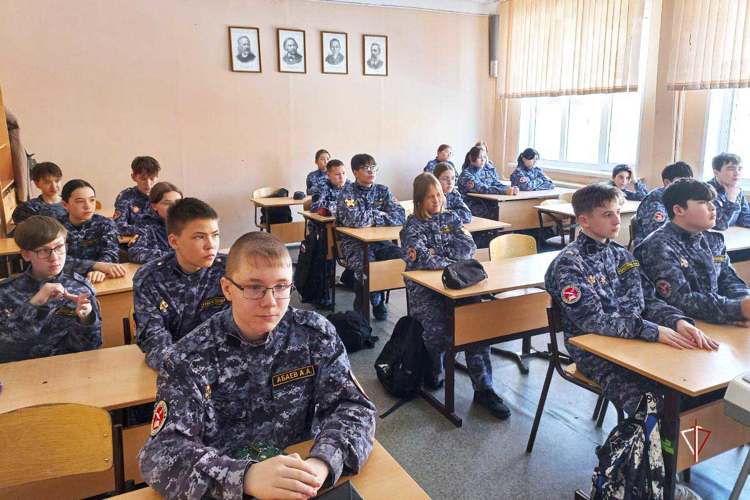 "Письма солдату" от ямальских кадет Росгвардии отправятся в зону СВО