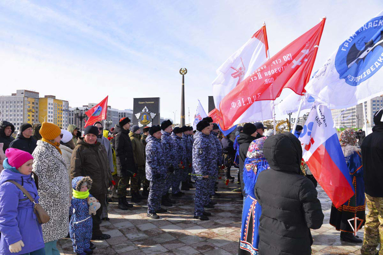 На Ямале Росгвардия почтила память северян-героев Великой Победы 