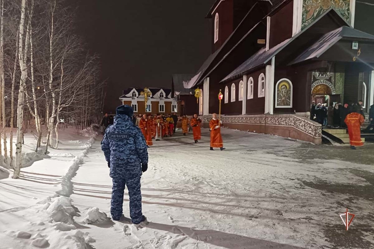 Росгвардия обеспечила безопасность празднования Пасхи на Ямале
