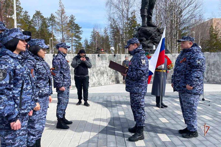 Офицеры Росгвардии поддержали патриотические инициативы  на Ямале