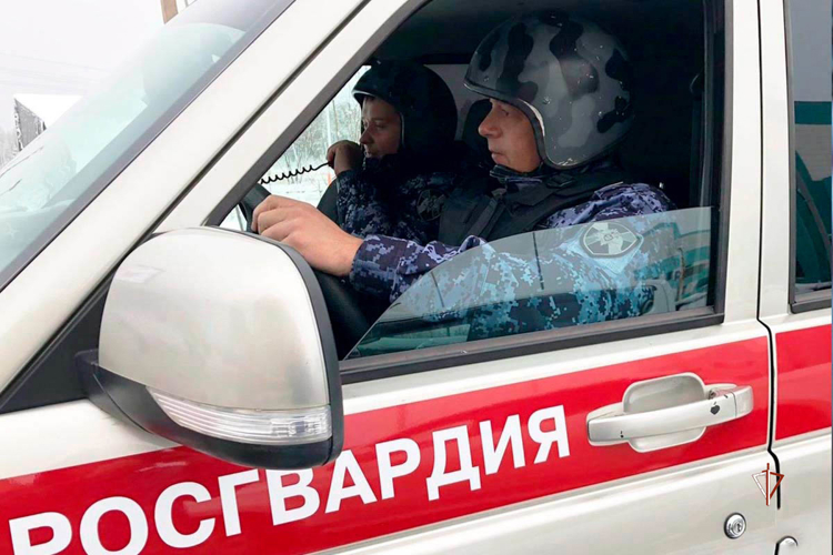 Росгвардия обеспечила охрану общественного порядка в период празднования Первомая на Ямале