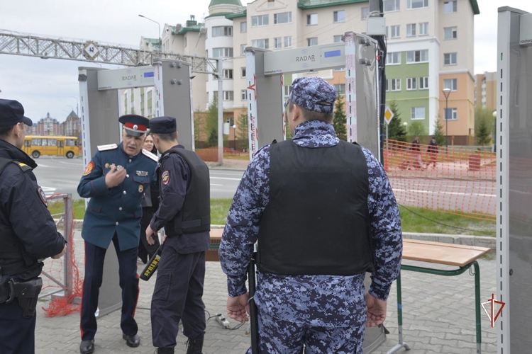 Росгвардия обеспечила правопорядок в период празднования Дня России на Ямале