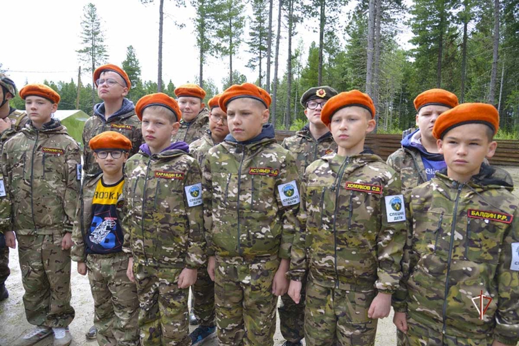 Юные ямальцы приняли участие в военно-спортивном лагере с Росгвардией в Югре