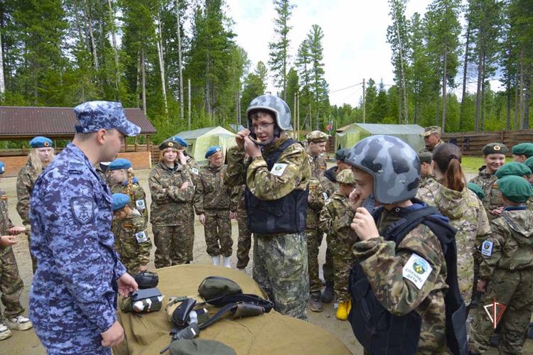 Юные ямальцы приняли участие в военно-спортивном лагере с Росгвардией в Югре