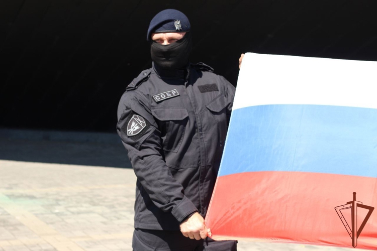 В Росгвардии проходят мероприятия, приуроченные ко Дню Государственного флага Российской Федерации 