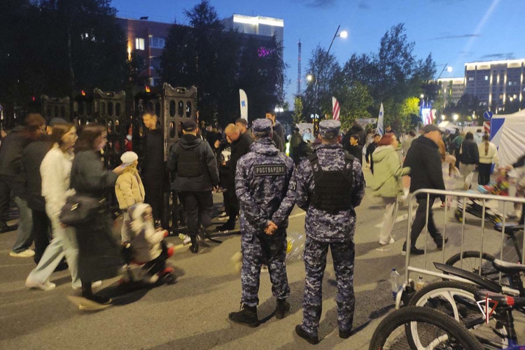 Росгвардия обеспечила безопасность праздничных и спортивных мероприятий на Ямале 