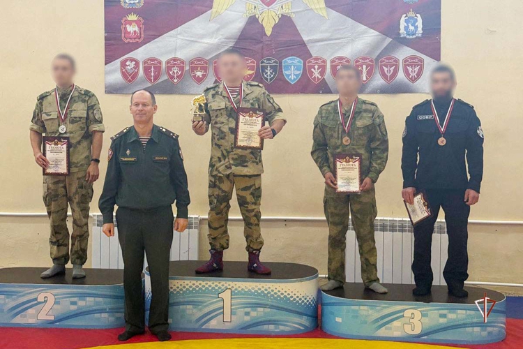 Ямальские росгвардейцы стали призёрами Чемпионата Уральского округа Росгвардии по самбо (видео)
