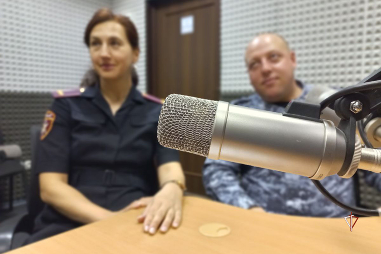 Сотрудники Росгвардии рассказали жителям Салехарда о службе во вневедомственной охране (аудио)