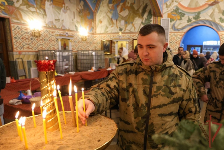 В главном храме Росгвардии прошло крещенское богослужение
