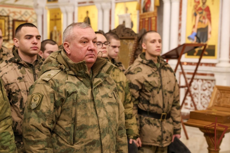 В главном храме Росгвардии прошло крещенское богослужение