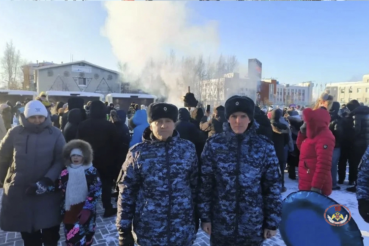 Росгвардия обеспечила безопасность массовых мероприятий в праздничные дни на Ямале