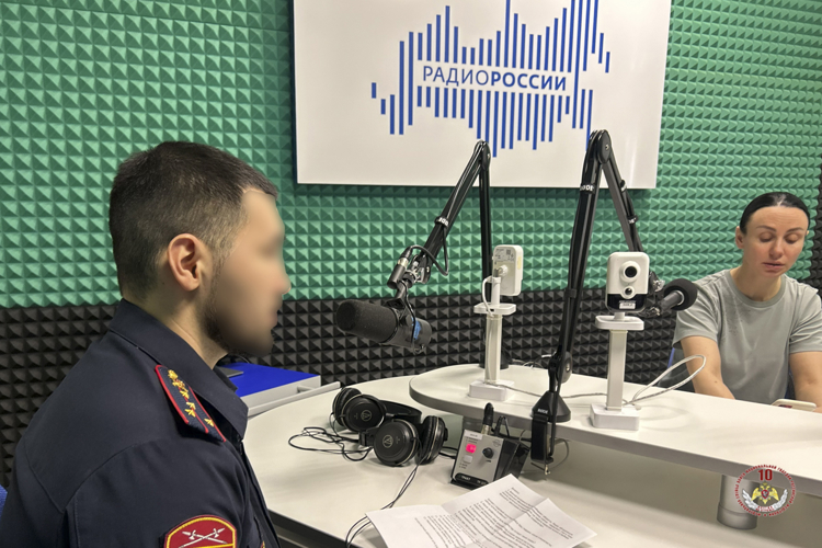 Офицеры Росгвардии рассказали о поступлении в ведомственные вузы в эфире ведомственной радиопрограммы