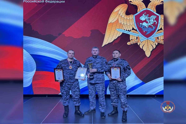 На Ямале выбрали сильнейшие экипажи групп задержания (видео)