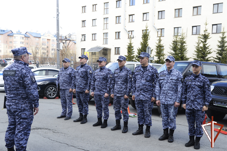 На Ямале Росгвардия завершила перевод вооружения, военной и специальной техники на летний период эксплуатации