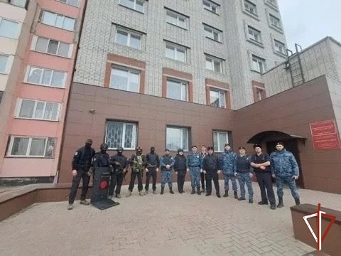 На Ямале при содействии СОБР Росгвардии прошли межведомственные учения