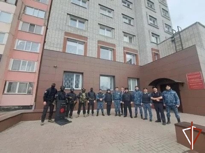 На Ямале при содействии СОБР Росгвардии прошли межведомственные учения