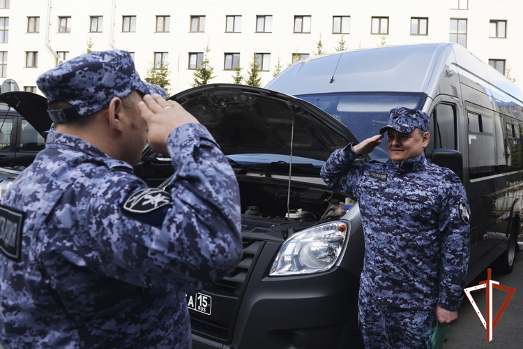 На Ямале Росгвардия завершила перевод вооружения, военной и специальной техники на летний период эксплуатации
