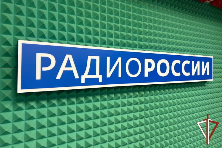На Ямале офицер Росгвардии рассказал радиослушателям о правилах охоты и обращении с оружием