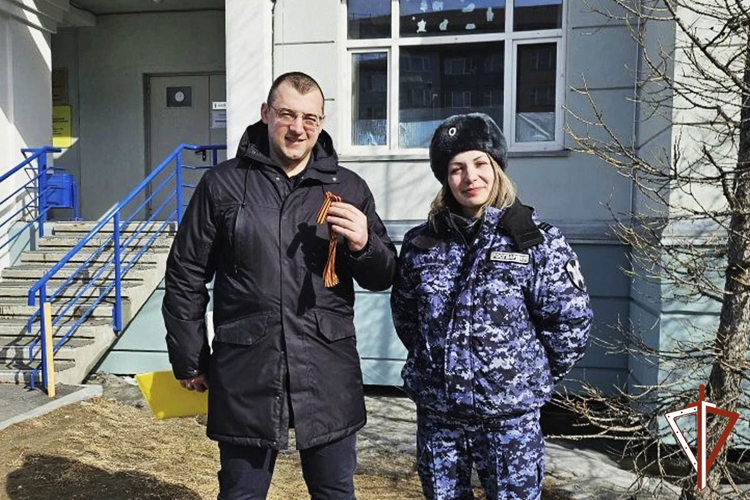 Росгвардия присоединилась ко Всероссийской патриотической акции «Георгиевская ленточка» на Ямале