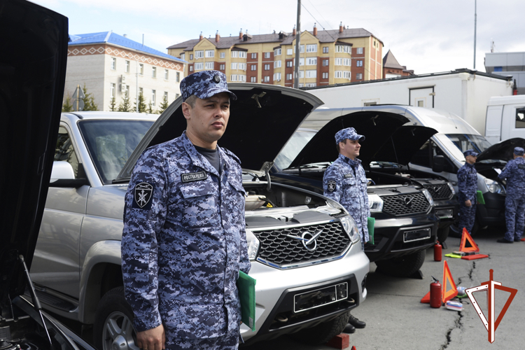На Ямале Росгвардия завершила перевод вооружения, военной и специальной техники на летний период эксплуатации