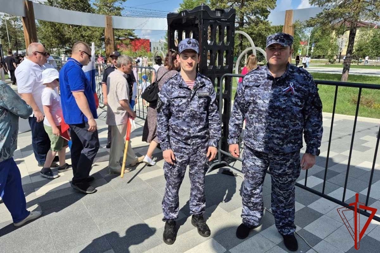 Росгвардия обеспечила общественный порядок на Ямале в период празднования Дня России