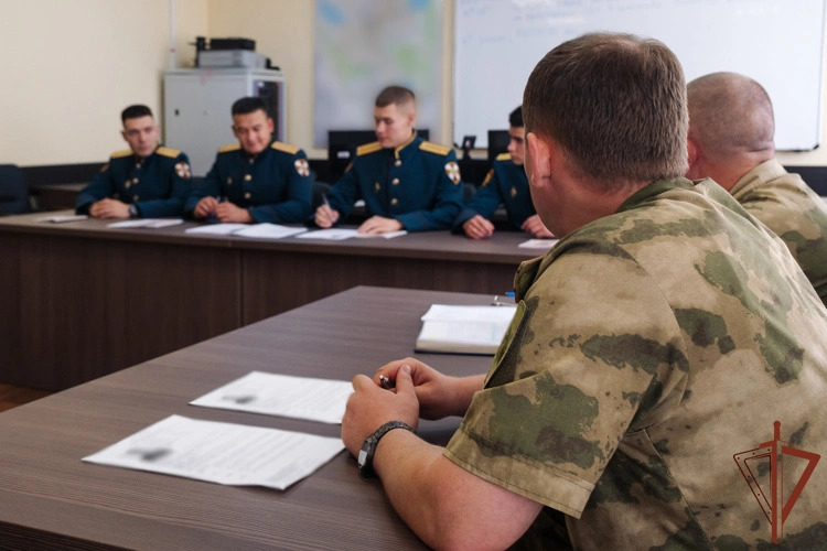 Выпускники ВУЗов Росгвардии прибыли для прохождения службы на Урал