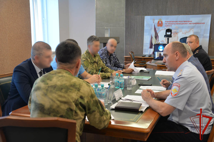 В арктическом регионе прошло заседание оперативного штаба Росгвардии по вопросам безопасности