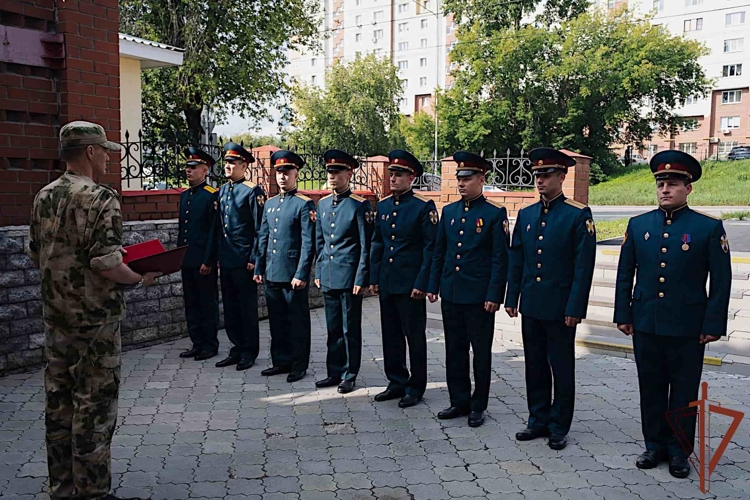 Выпускники ВУЗов Росгвардии прибыли для прохождения службы на Урал