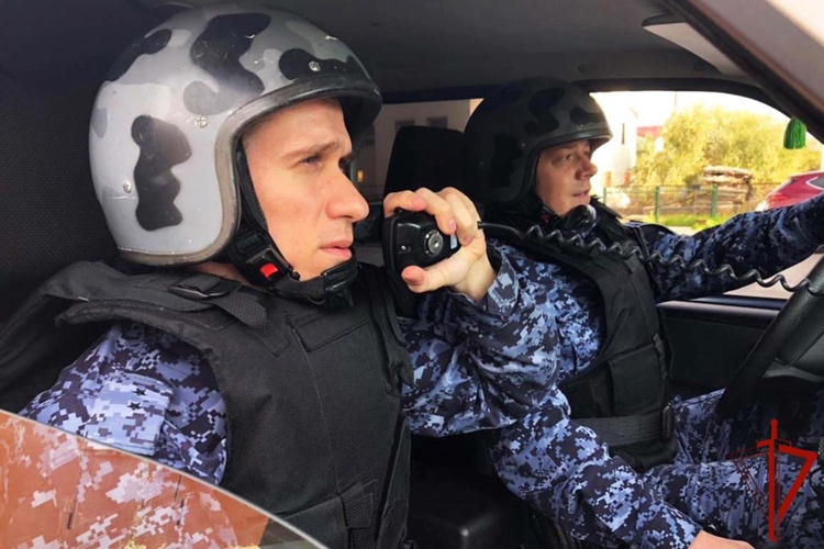 Росгвардия обеспечила общественный порядок в период празднования Дня ВДВ на Ямале