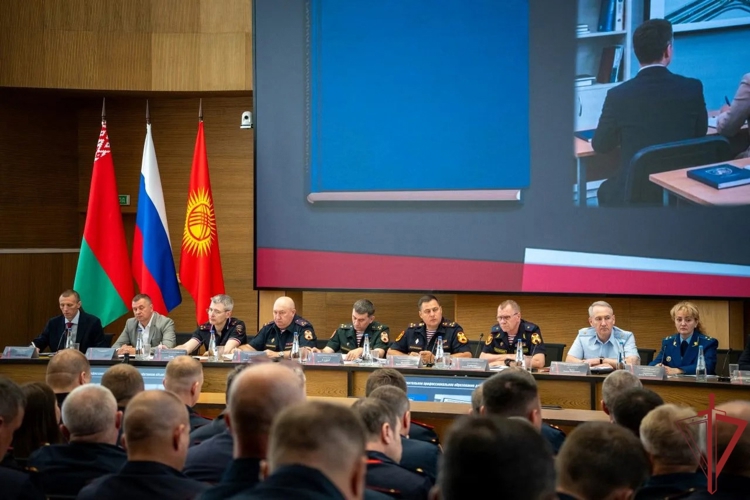 В Нижнем Новгороде состоялось Всероссийское совещание-семинар по вопросам развития вневедомственной охраны Росгвардии (видео)