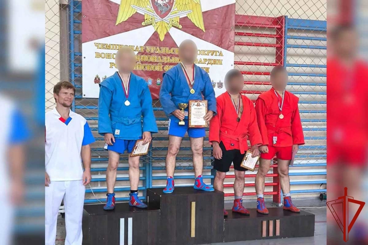 Офицеры СОБР ямальского управления Росгвардии стали призёрами Чемпионата Уральского округа Росгвардии по самбо 