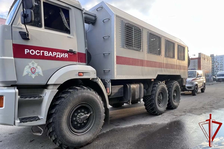 Росгвардия обеспечила безопасность на праздновании Дня нефтяника и Дней городов Новый Уренгой и Ноябрьск