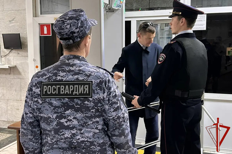На Ямале Росгвардия подвела итоги обеспечения безопасности в период выборов