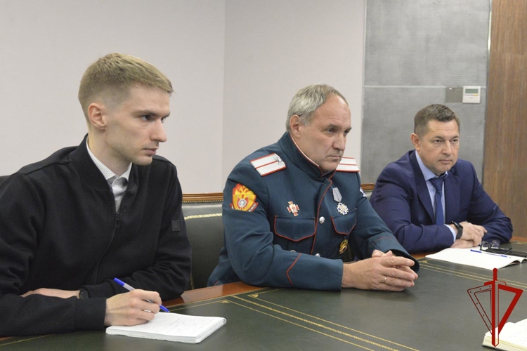 На Ямале в Управлении Росгвардии состоялась трёхсторонняя встреча по вопросу патриотического воспитания молодежи